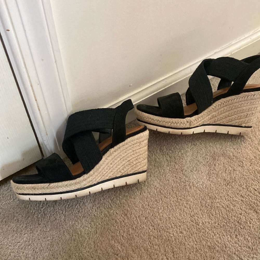 Women's Black Wedge Sandals